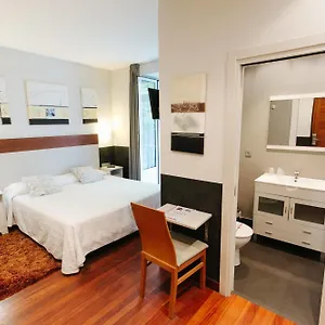 Centro 2*, San Sebastián Espanha