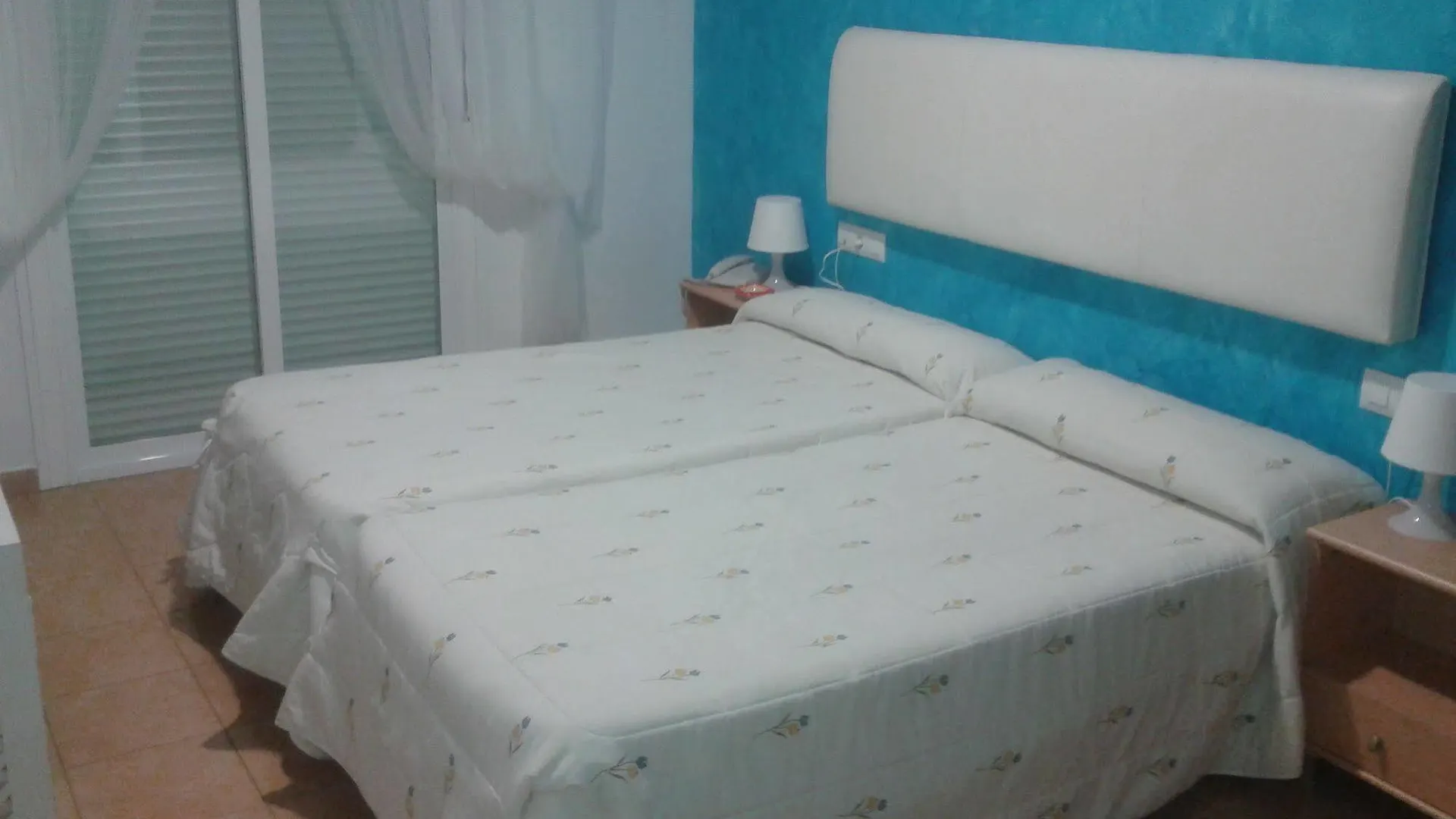 Guest house Hostal Alhaja Playa El Puerto de Santa Maria